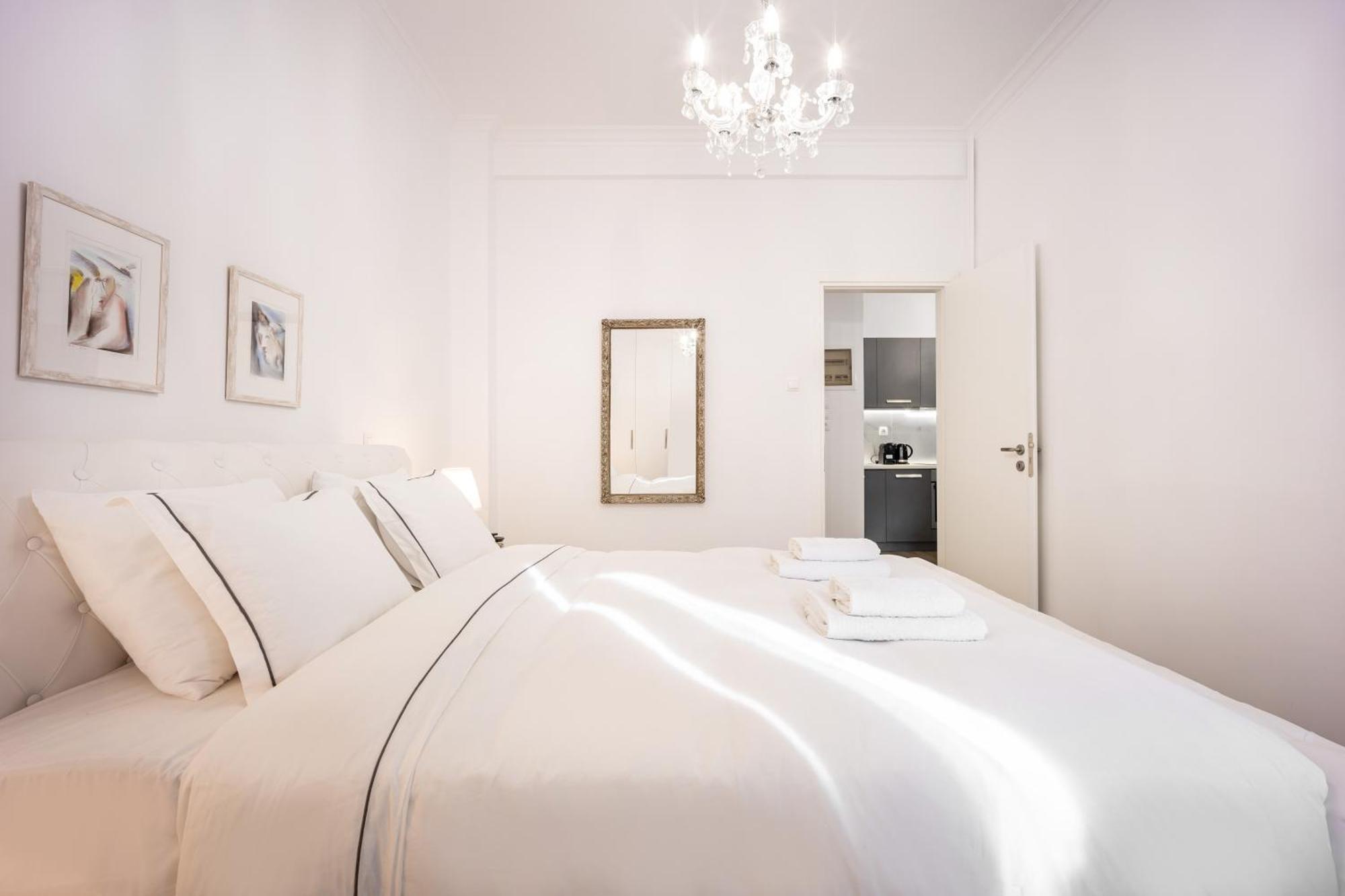 Zen Elegant Apartment In The Center Of Афины Экстерьер фото