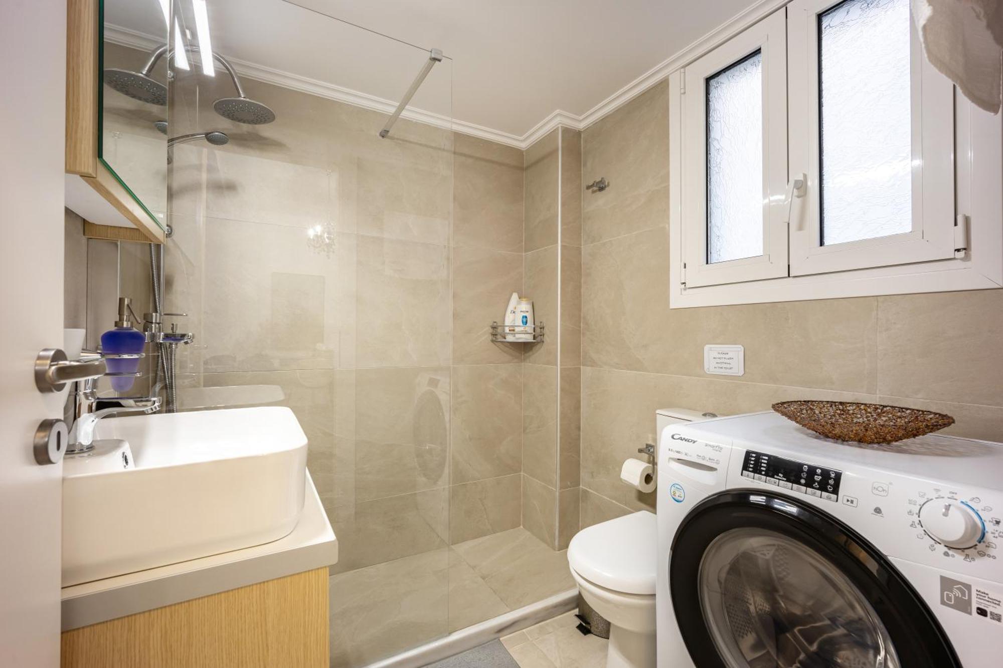 Zen Elegant Apartment In The Center Of Афины Экстерьер фото
