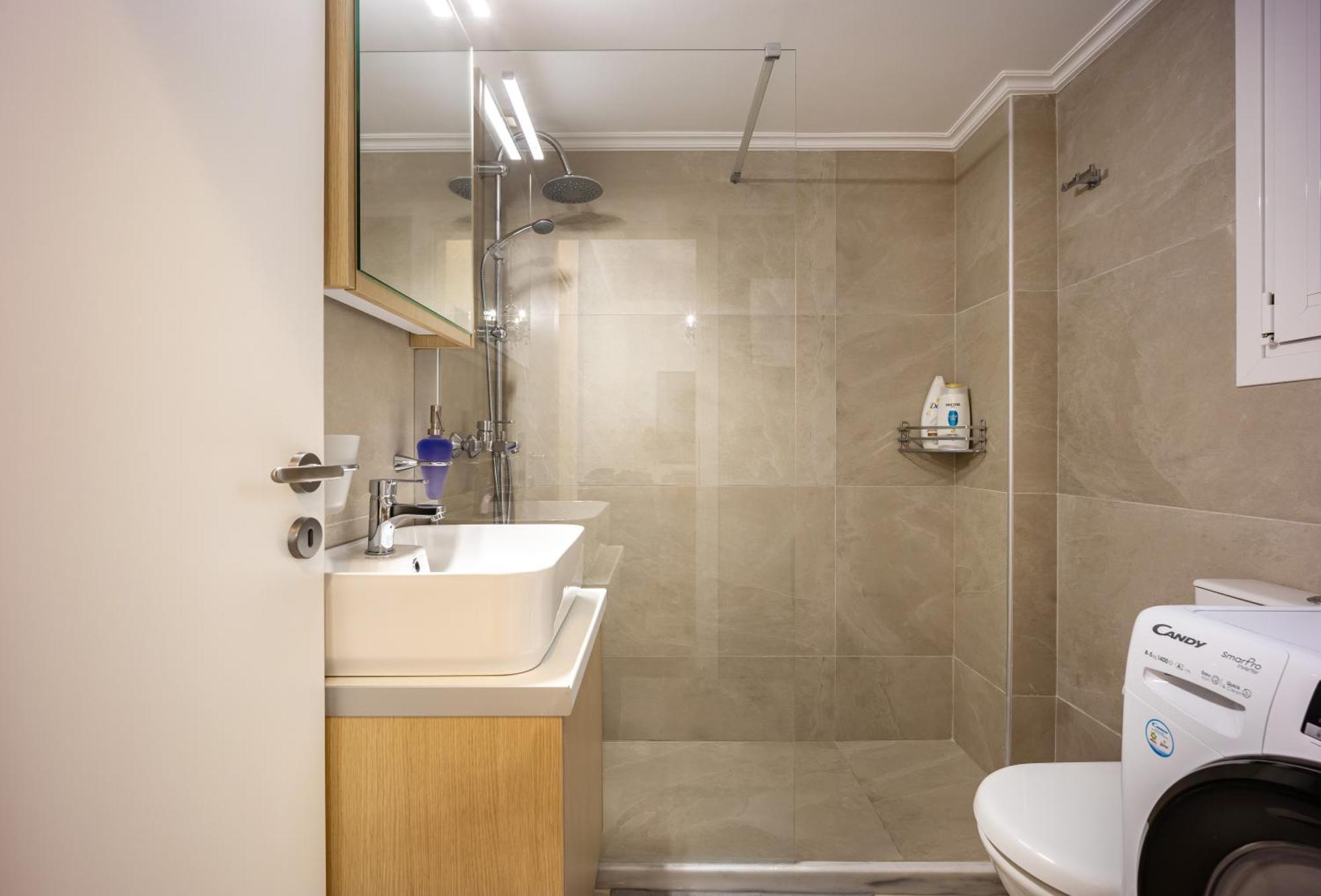 Zen Elegant Apartment In The Center Of Афины Экстерьер фото