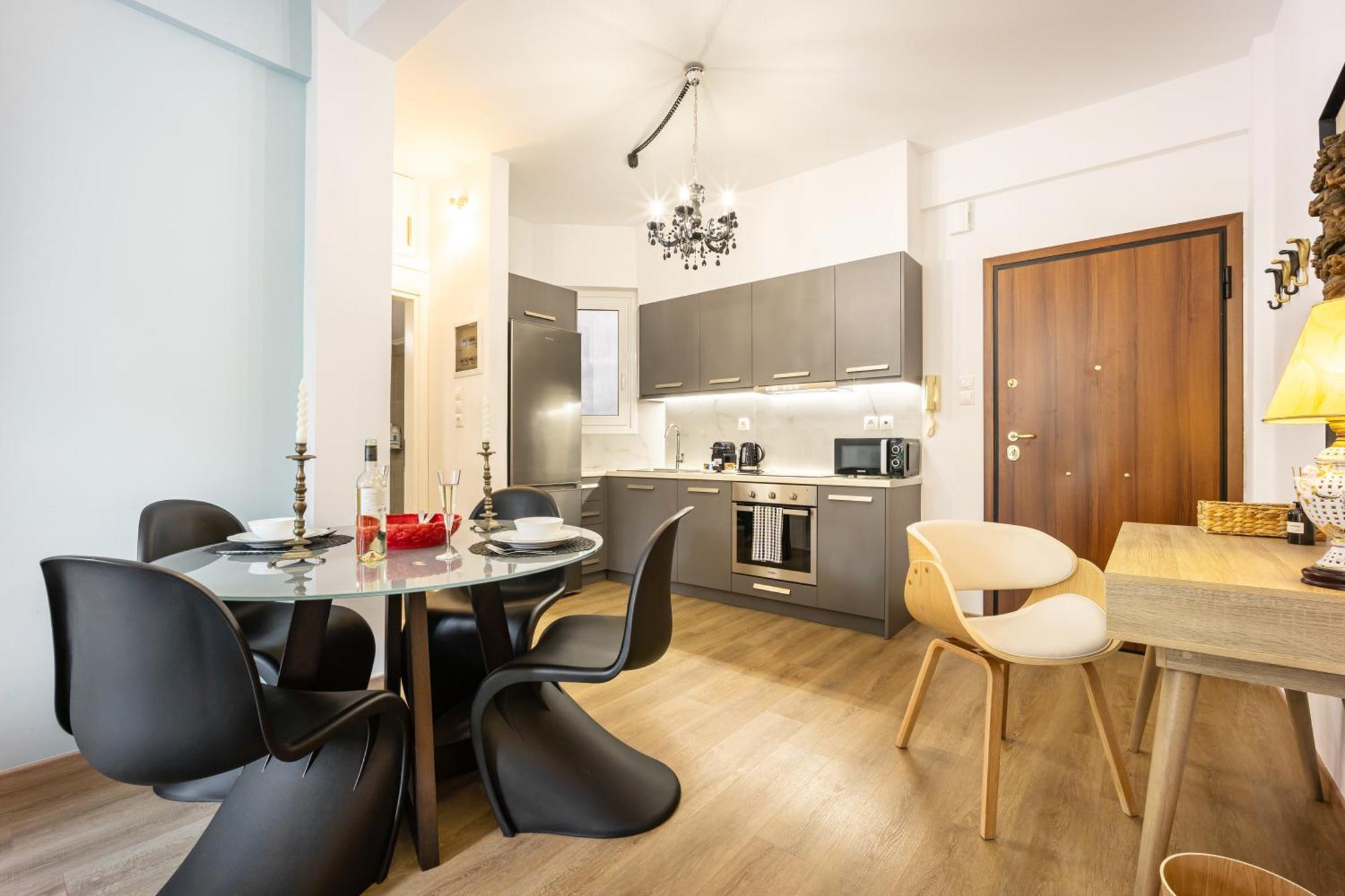 Zen Elegant Apartment In The Center Of Афины Экстерьер фото